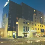 Ibis Styles Centre Meriadeck فندق