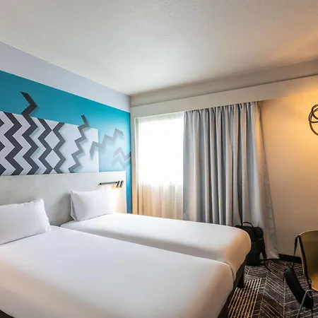 Ibis Styles Centre Meriadeck Hotel