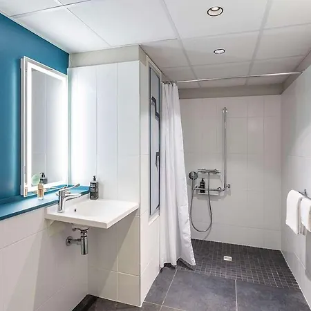 Ibis Styles Centre Mériadeck Hotel 3*