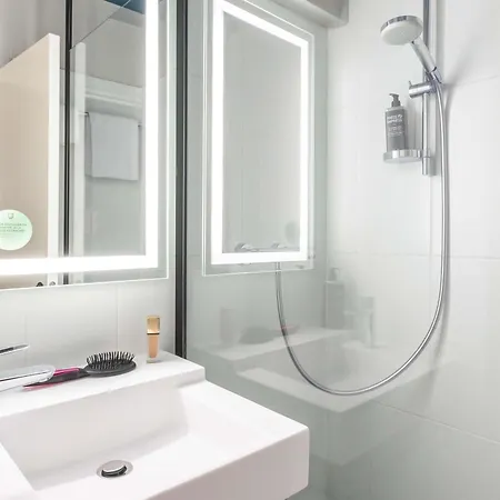 Hotel Ibis Styles Centre Meriadeck 3*