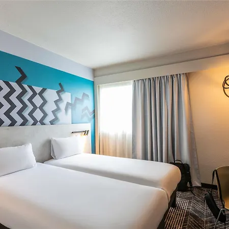 Ibis Styles Centre Meriadeck فندق 3*