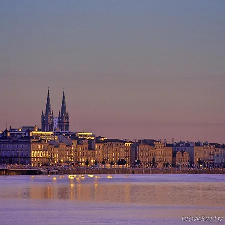 宜必思波尔多中心玛丽亚戴克酒店 3*