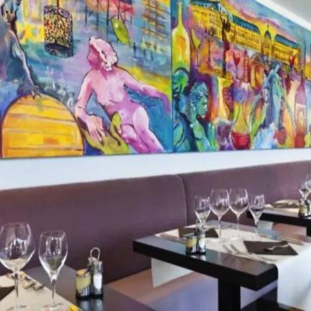 מלון Ibis Styles Centre Meriadeck 3*