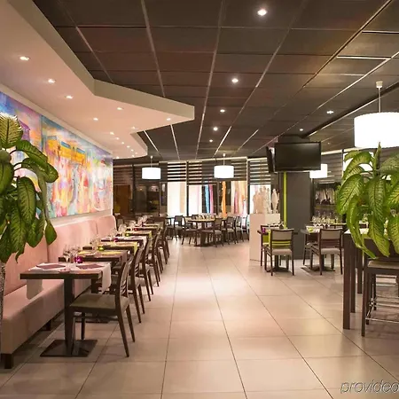 宜必思波尔多中心玛丽亚戴克酒店 酒店 波尔多