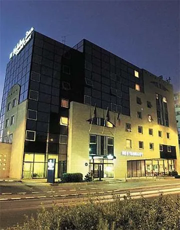 Ibis Styles Centre Meriadeck Otel