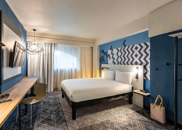 Ibis Styles Centre Meriadeck Hotel