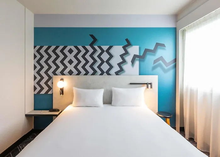 Ibis Styles Centre Meriadeck 3*