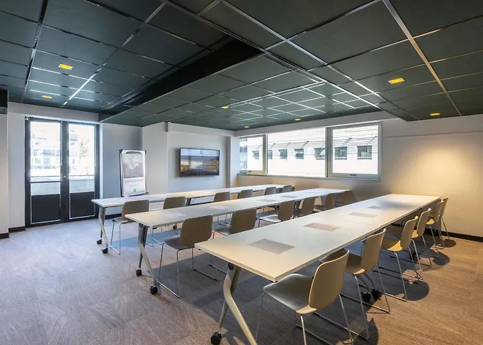 호텔 Ibis Styles Centre Meriadeck 3*