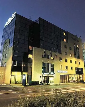 Ibis Styles Centre Meriadeck Otel