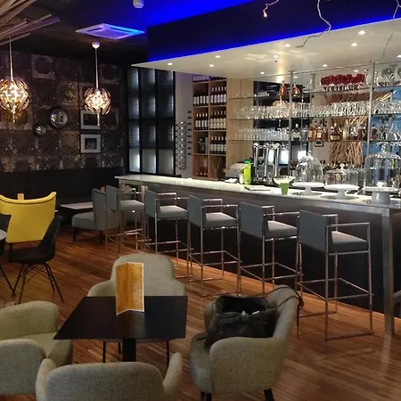 Ibis Styles Centre Meriadeck Otel